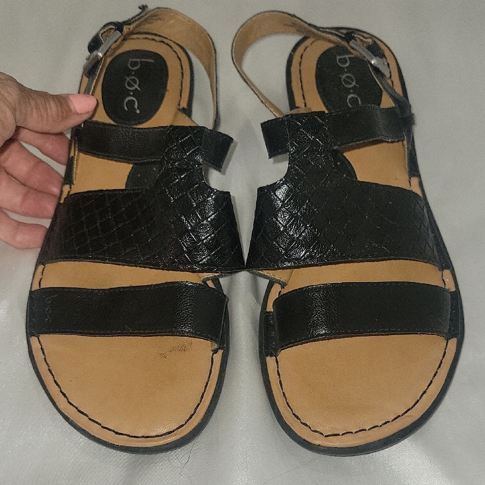 B•O•C° Black and Tan All Leather Women's Sandals